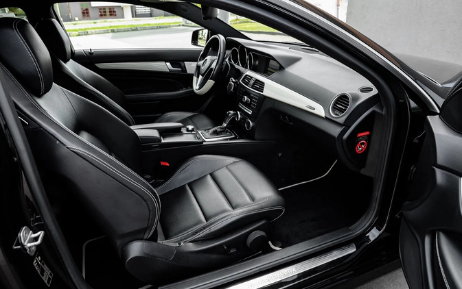 Mercedes-Benz Klasa C cena 49900 przebieg: 210000, rok produkcji 2012 z Nieszawa małe 596